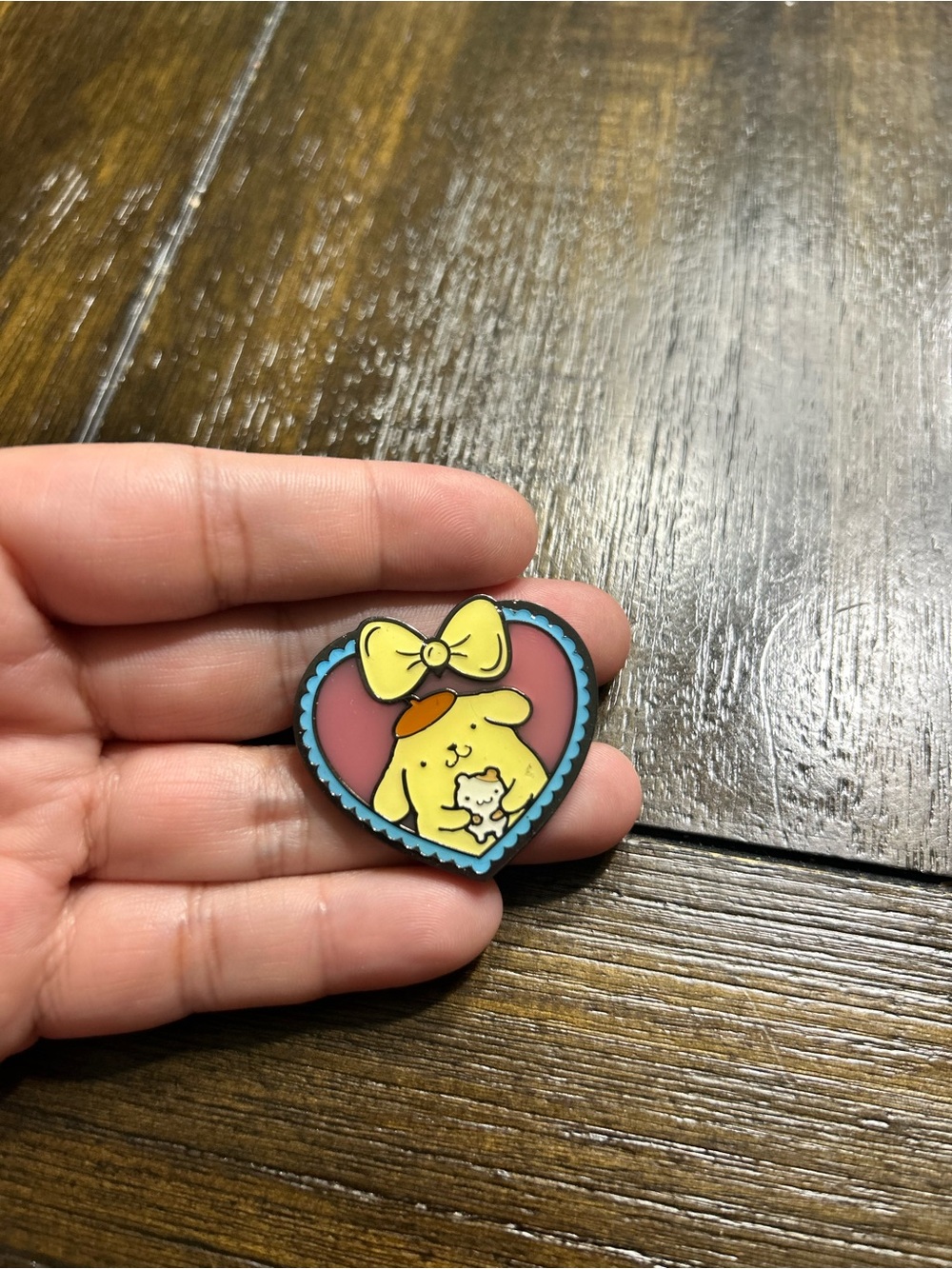 Pompompurin Heart Pin